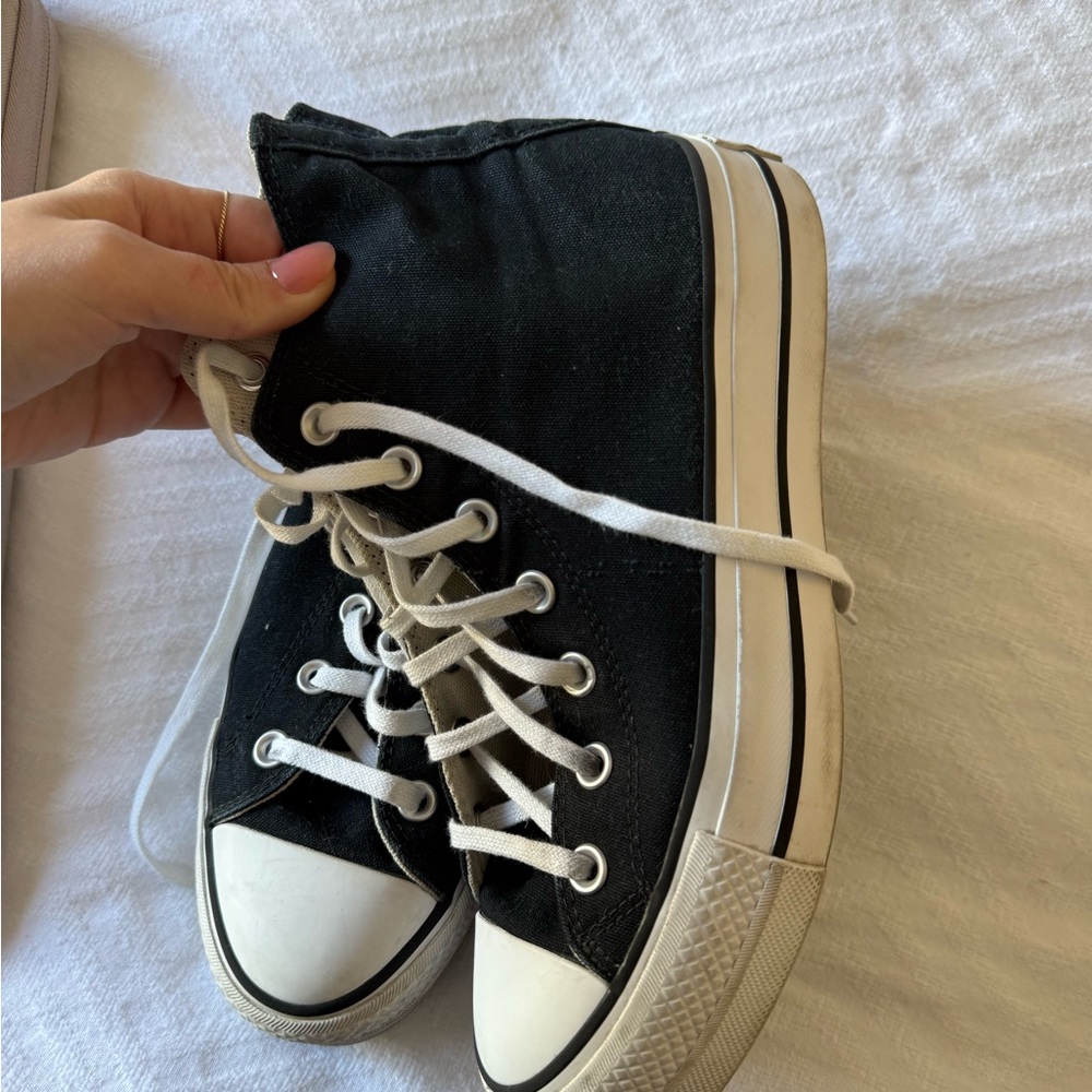 Platform Canvas High-Top Converse